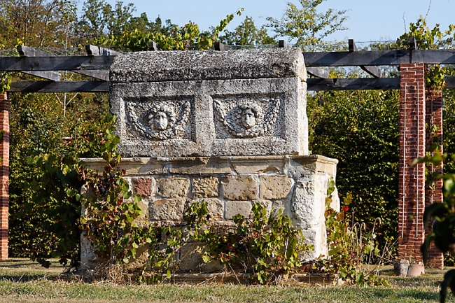 Chateau du Champ de Bataille-110